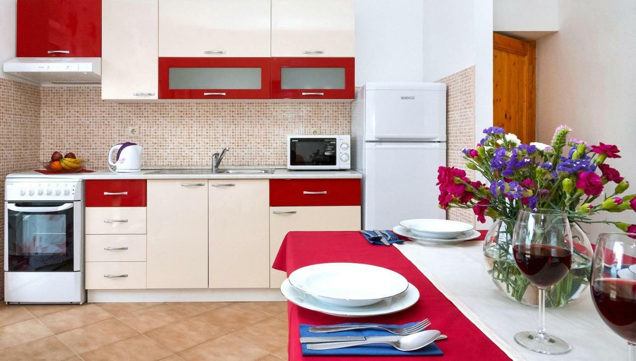 Apartmani Ami Podstrana Exteriör bild