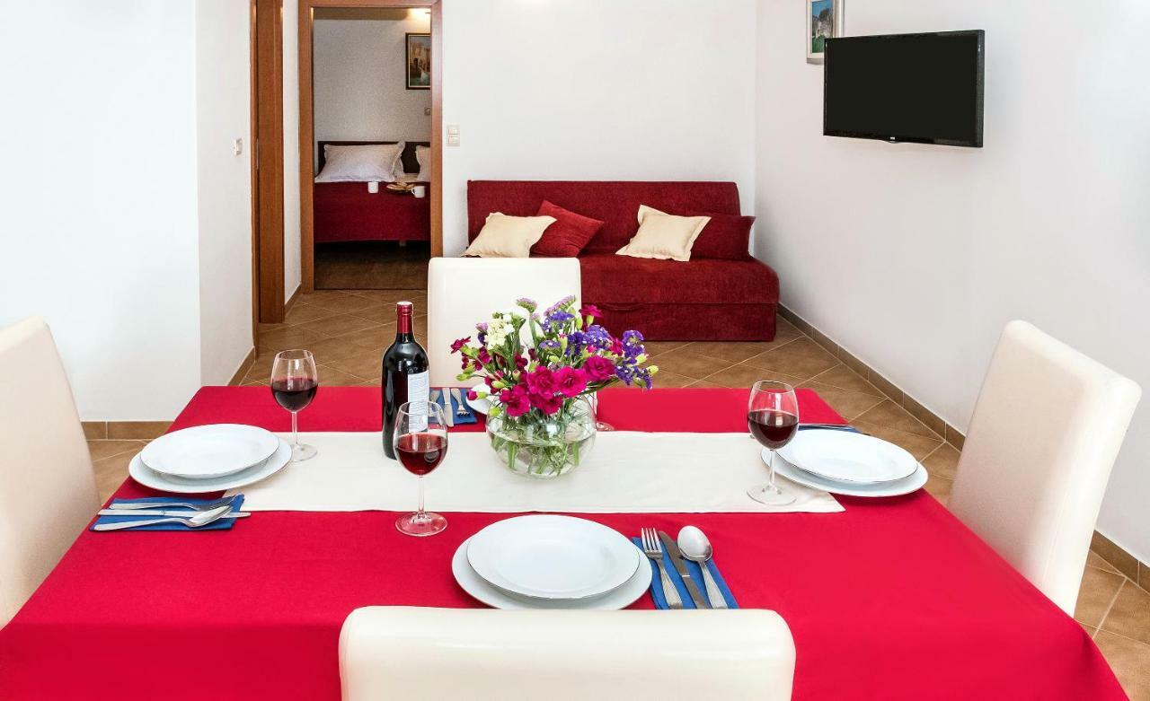 Apartmani Ami Podstrana Exteriör bild
